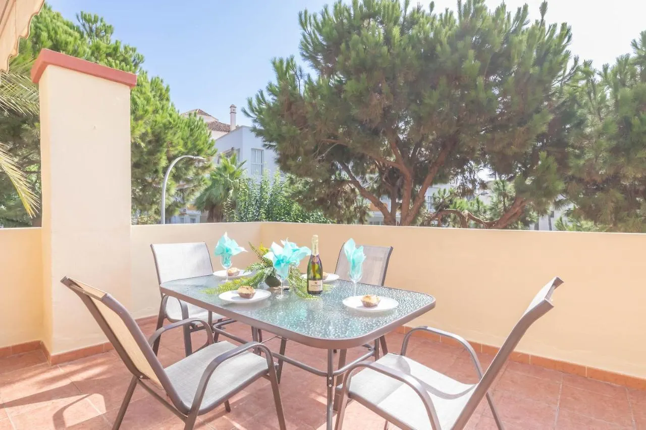 Romana Playa Beach Pool Paradise - Happy Rentals Marbella