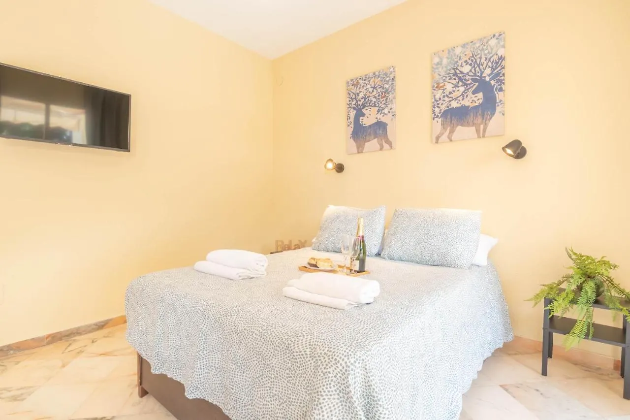 Romana Playa Beach Pool Paradise - Happy Rentals Marbella 0*,  Spain