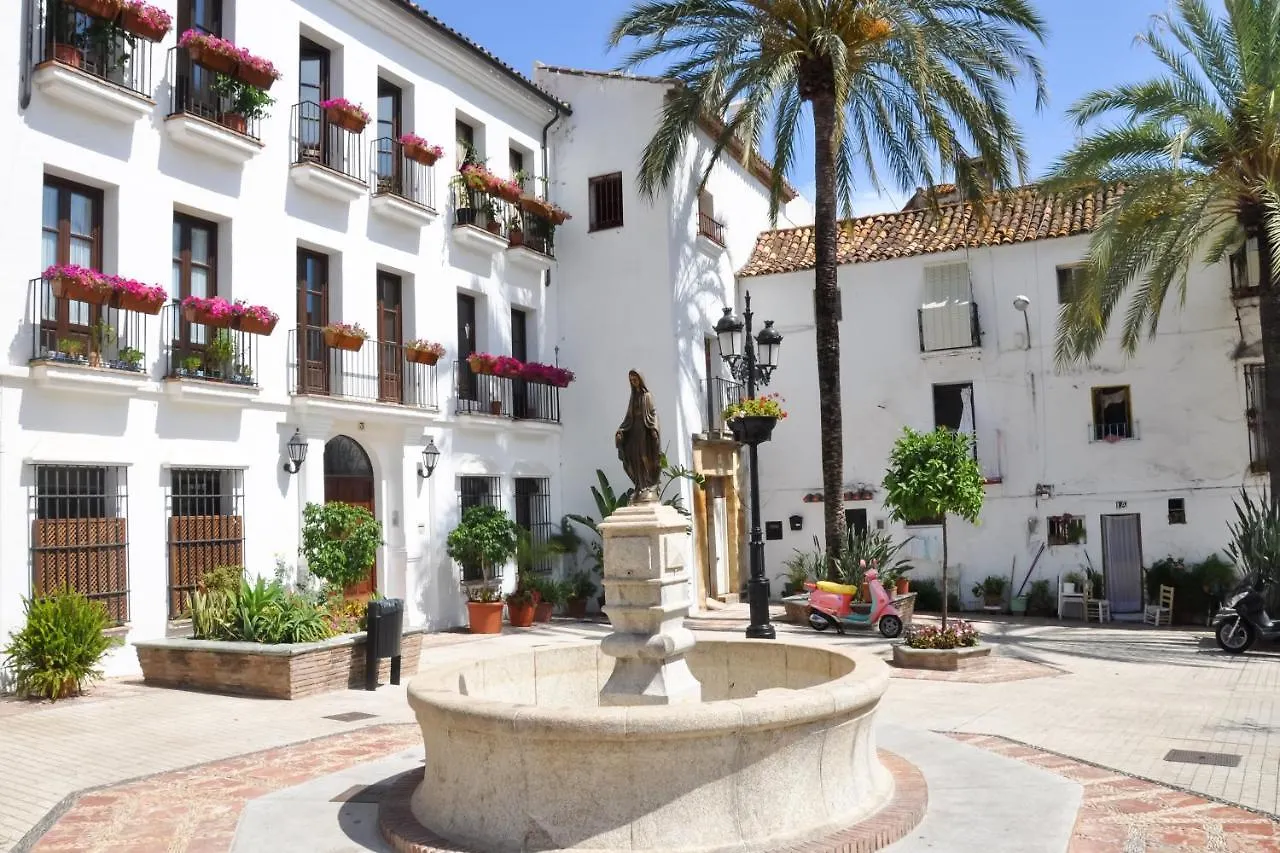 Romana Playa Beach Pool Paradise - Happy Rentals Marbella